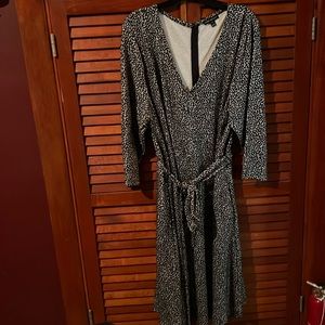 Lane Bryant 22/24 dress. 3/4 sleeve. With pockets.
